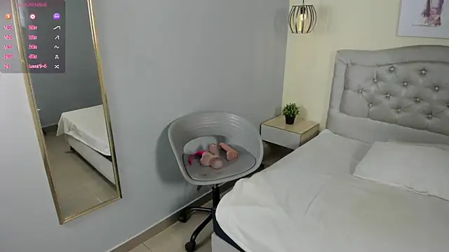escarleth   online show from May 2026 03:06:02 PM
