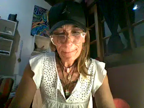 Snapshot of sabinytahot chatting on December 2024 02:31:01 AM sabinytahot online show from December 2024 02:31:01 AM