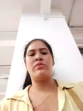 Snapshot of Miia_grand chatting on January 2025 06:25:01 PM Miia grand online show from January 2025 06:25:01 PM