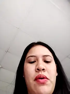 Snapshot of Miia_grand chatting on February 2025 03:53:01 PM Miia grand online show from February 2025 03:53:01 PM