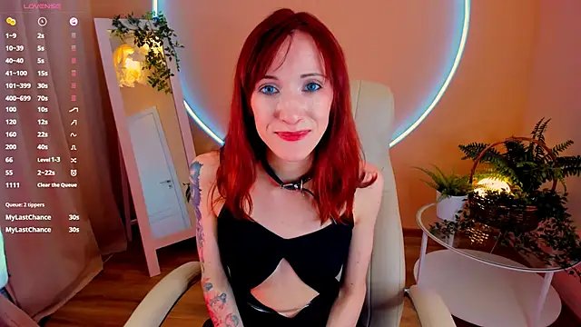 Snapshot of Dearly_kitty chatting on February 2025 02:00:01 PM Dearly kitty online show from February 2025 02:00:01 PM