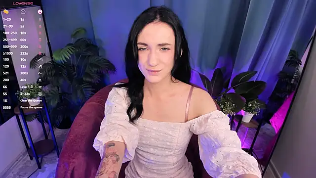 Snapshot of Dearly_kitty chatting on October 2025 06:47:01 AM Dearly kitty online show from October 2025 06:47:01 AM