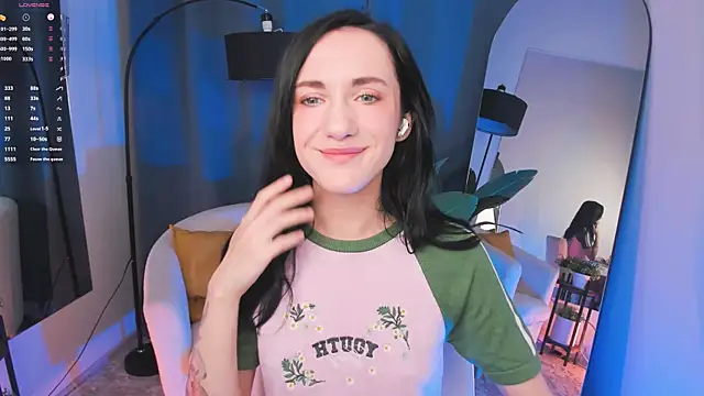 Snapshot of Dearly_kitty chatting on September 2025 06:47:02 AM Dearly kitty online show from September 2025 06:47:02 AM