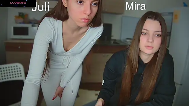 Snapshot of fcjuicy_pussy chatting on February 2025 05:00:01 PM fcjuicy pussy online show from February 2025 05:00:01 PM