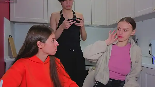 Snapshot of fcjuicy_pussy chatting on December 2025 09:21:01 AM fcjuicy pussy online show from December 2025 09:21:01 AM