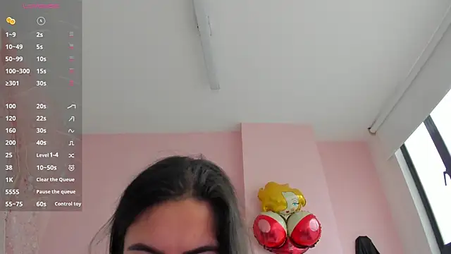 soyzarahtorres online show from October 2025 02:46:01 PM