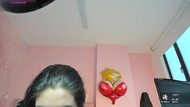 soyzarahtorres online show from October 2025 10:11:01 PM