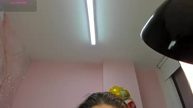 soyzarahtorres online show from September 2025 11:21:02 PM