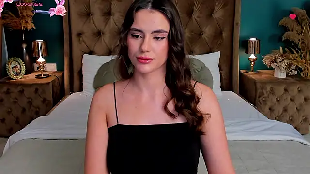 Snapshot of CalyMoon chatting on January 2026 01:03:01 PM CalyMoon online show from January 2026 01:03:01 PM