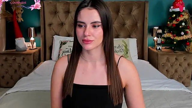 Snapshot of CalyMoon chatting on January 2026 08:27:01 PM CalyMoon online show from January 2026 08:27:01 PM