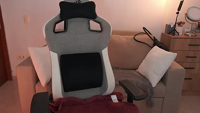 anyacutex online show from February 2026 07:57:02 PM