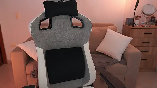 anyacutex online show from February 2026 07:00:01 PM