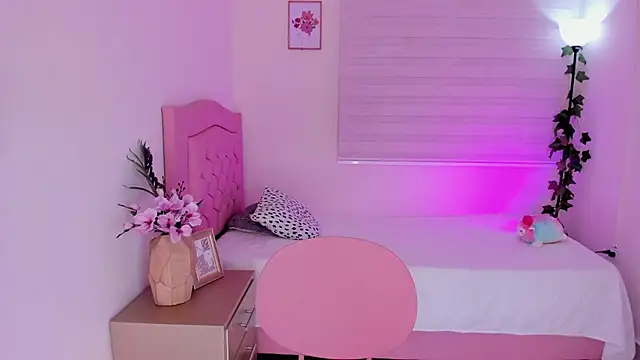 Keni malf online show from April 2026 02:07:01 AM