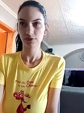 Snapshot of MeanGirl93 chatting on September 2025 08:06:01 AM MeanGirl93 online show from September 2025 08:06:01 AM