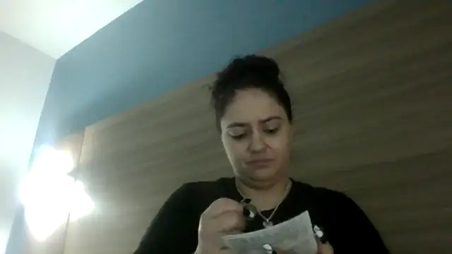 Snapshot of lilbishmiss chatting on May 2026 04:21:01 PM lilbishmiss online show from May 2026 04:21:01 PM