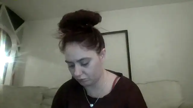 lilbishmiss online show from November 2025 03:10:01 AM