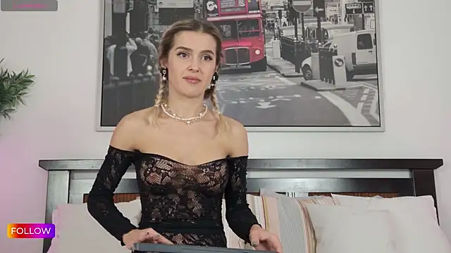 Sarah-Hart online show from October 2025 07:21:01 AM