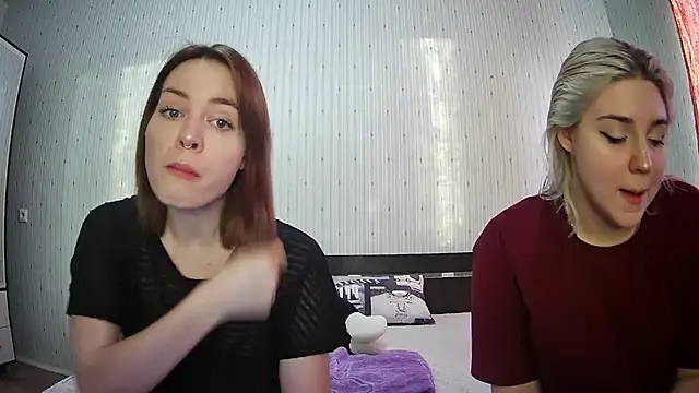 Snapshot of ChrisGirls chatting on January 2025 02:15:01 PM ChrisGirls online show from January 2025 02:15:01 PM