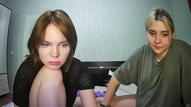 Snapshot of ChrisGirls chatting on February 2025 05:26:02 PM ChrisGirls online show from February 2025 05:26:02 PM
