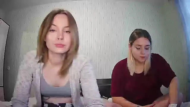 Snapshot of ChrisGirls chatting on September 2025 11:27:01 AM ChrisGirls online show from September 2025 11:27:01 AM
