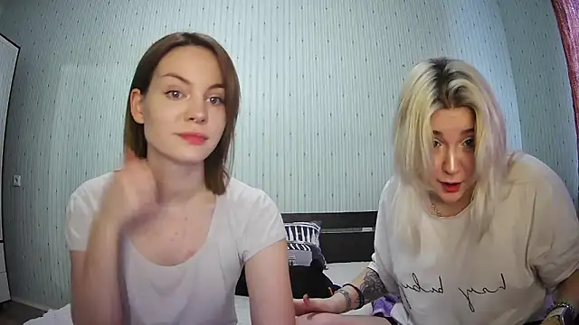 Snapshot of ChrisGirls chatting on February 2025 10:56:02 AM ChrisGirls online show from February 2025 10:56:02 AM