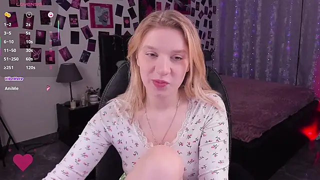 KarambaMoon online show from March 2025 08:46:02 PM