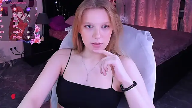 KarambaMoon online show from March 2026 09:04:02 PM