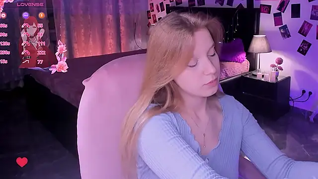 KarambaMoon online show from March 2026 08:41:02 PM