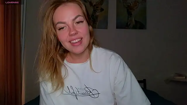EmilyRobbie online show from April 2026 03:46:01 PM