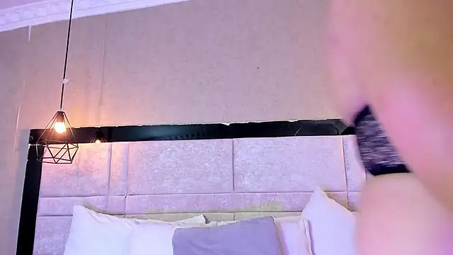 kimCosseyy online show from November 2025 02:58:02 AM