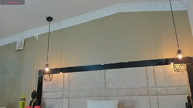 kimCosseyy online show from November 2025 02:48:02 AM