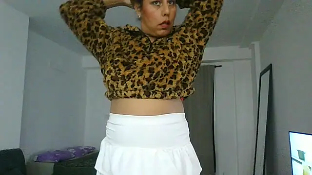 Snapshot of Yerucita chatting on June 2026 03:50:01 AM Yerucita online show from June 2026 03:50:01 AM