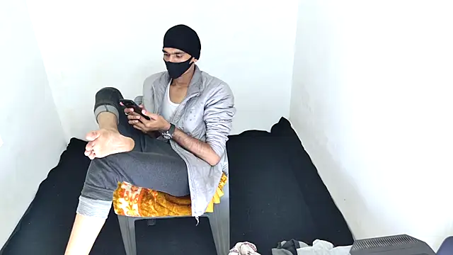 Habibi big b online show from November 2025 07:03:03 PM