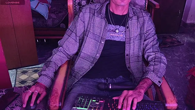 Snapshot of Habibi_big_b chatting on August 2026 12:00:01 PM Habibi big b online show from August 2026 12:00:01 PM