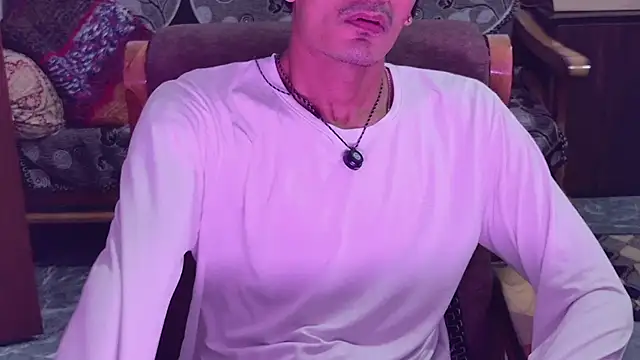 Snapshot of Habibi_big_b chatting on June 2026 08:03:02 AM Habibi big b online show from June 2026 08:03:02 AM