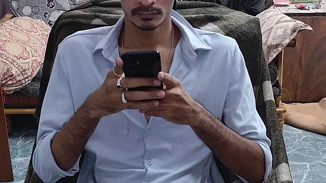 Snapshot of Habibi_big_b chatting on May 2026 06:28:02 AM Habibi big b online show from May 2026 06:28:02 AM