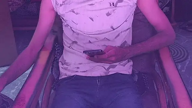 Snapshot of Habibi_big_b chatting on May 2026 05:07:02 AM Habibi big b online show from May 2026 05:07:02 AM