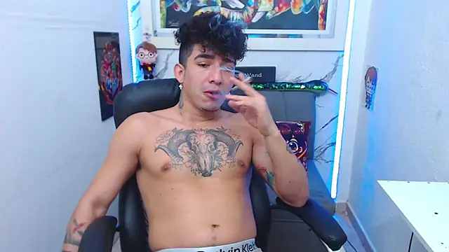 targuerian22 online show from November 2025 06:57:01 AM