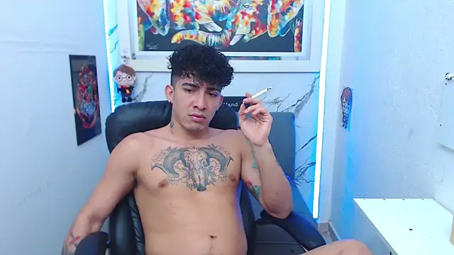 targuerian22 online show from November 2025 02:10:01 AM