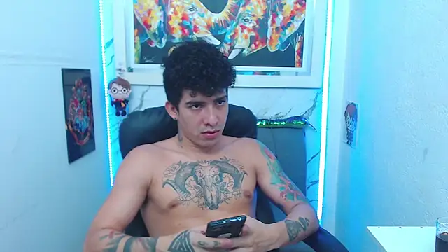 targuerian22 online show from November 2025 06:28:01 AM