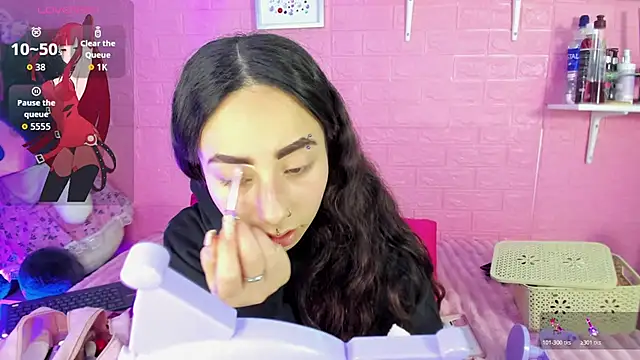 hanna  azumi online show from December 2025 02:11:02 AM