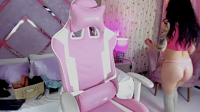 hanna  azumi online show from March 2025 01:17:02 AM
