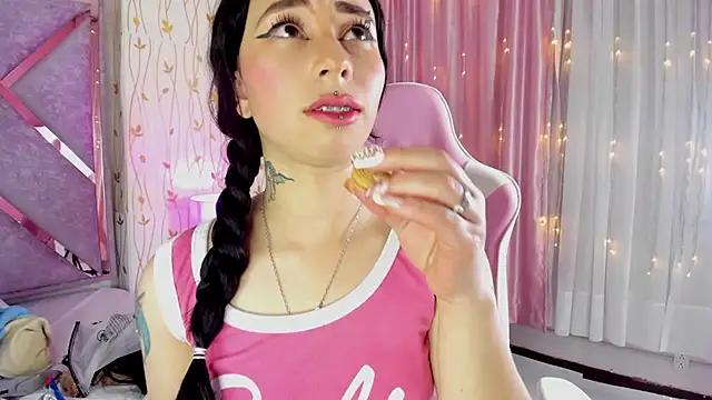 hanna  azumi online show from March 2025 08:19:02 AM