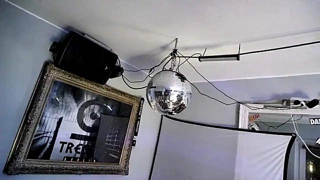 Snapshot of pillepallex84x chatting on October 2025 09:22:02 PM pillepallex84x online show from October 2025 09:22:02 PM