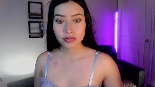 Emilyswan04 online show from February 2025 02:04:01 AM