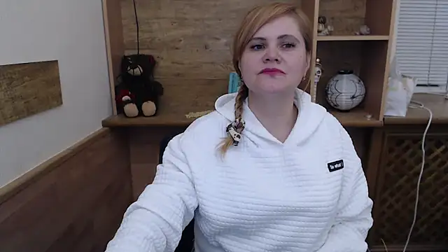 DaniellaKiss online show from March 2026 05:01:02 PM