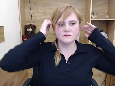 DaniellaKiss online show from March 2026 08:21:01 PM