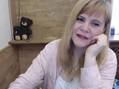 DaniellaKiss online show from April 2026 09:05:02 AM