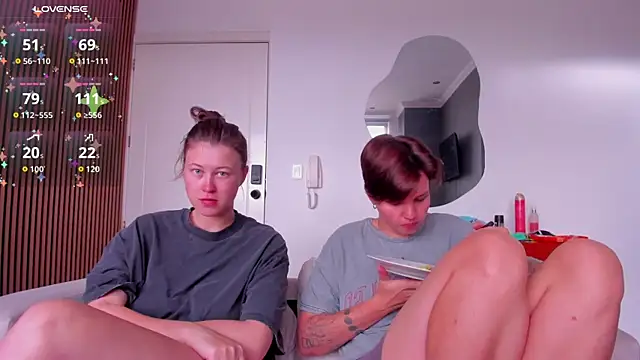 Snapshot of jessica_tenderly chatting on November 2025 01:04:02 PM jessica tenderly online show from November 2025 01:04:02 PM