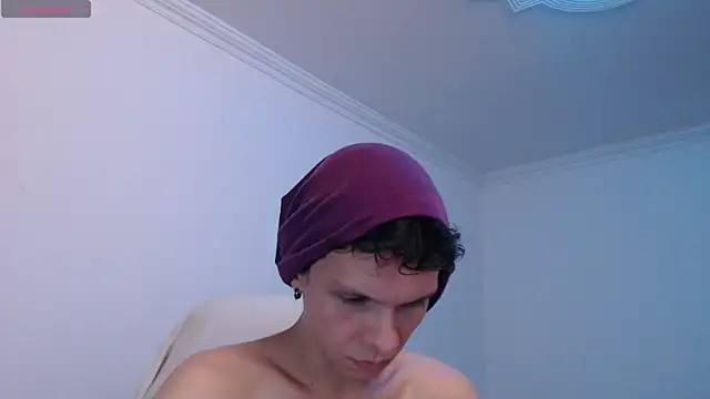 bryamado69 online show from April 2026 07:02:01 AM